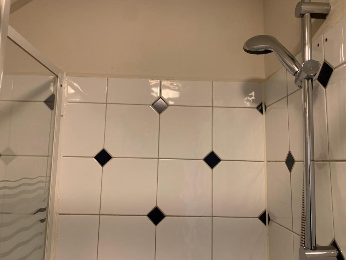 זיריקזיי Rb Hostel מראה חיצוני תמונה