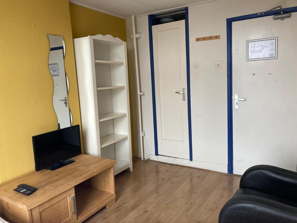 זיריקזיי Rb Hostel מראה חיצוני תמונה