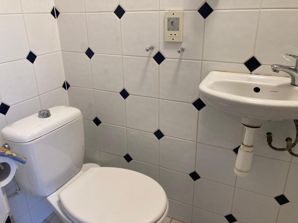זיריקזיי Rb Hostel מראה חיצוני תמונה