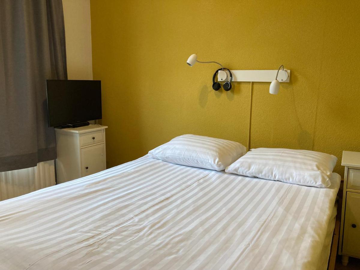 זיריקזיי Rb Hostel מראה חיצוני תמונה